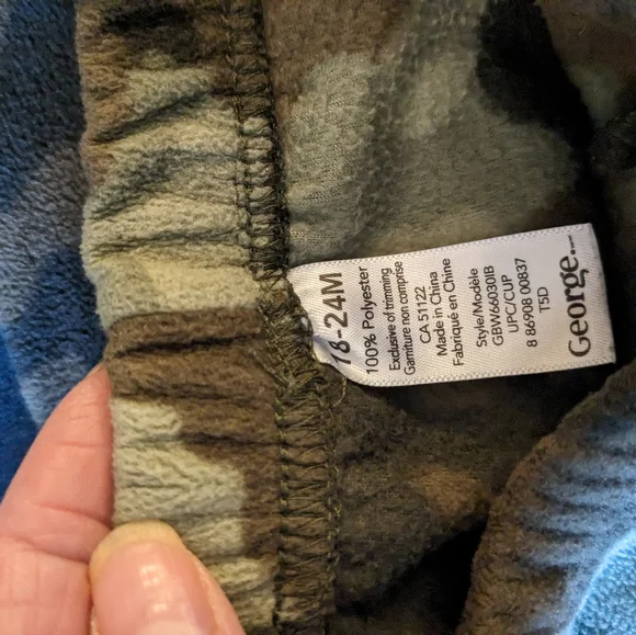 18-24 month camouflage fleece set - Picture 2 of 2